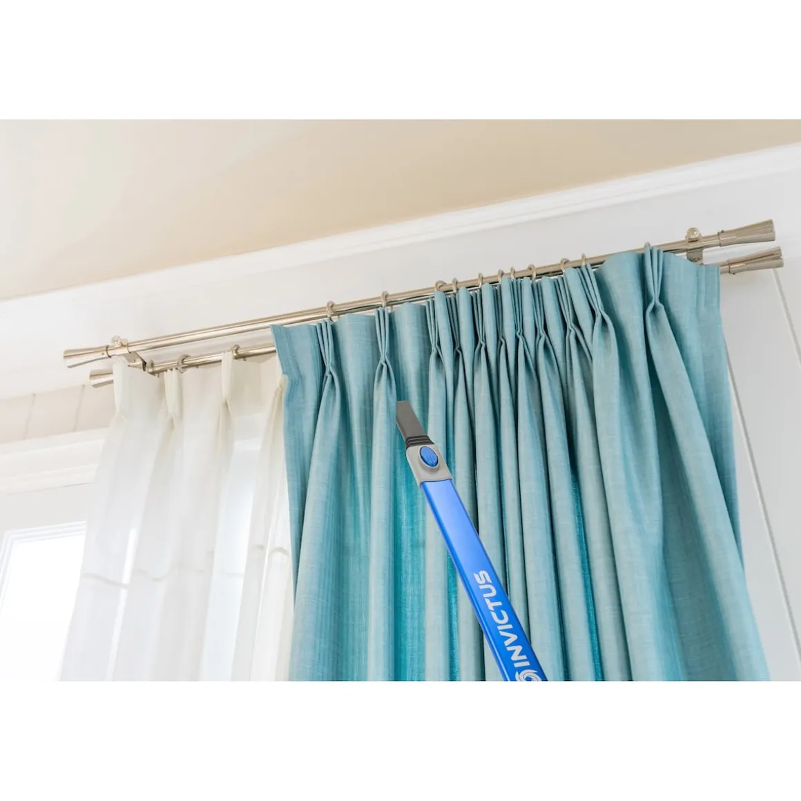 Hand und Bodenstaubsauger "Invictus One 2.0"