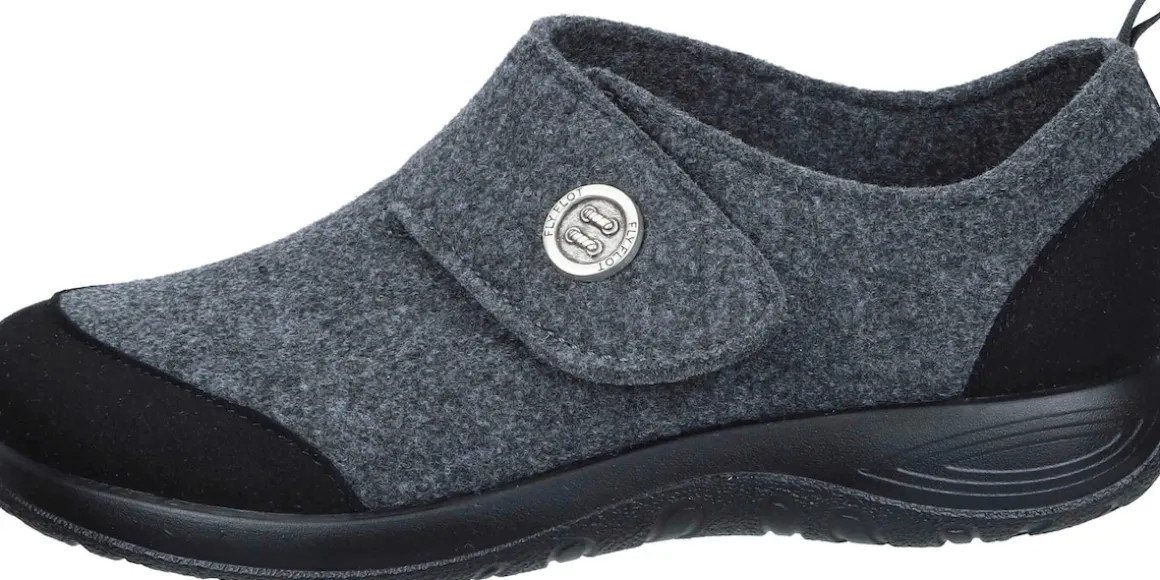 Hausschuhe grau