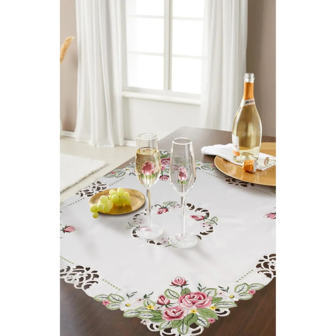 Mitteldecke „Rose mit Spitze“, 85x85 cm