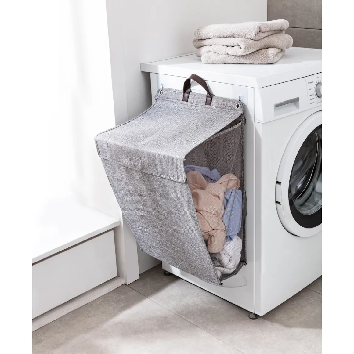Platzspar-Wäschesammler + Gratis 2 Klebehaken