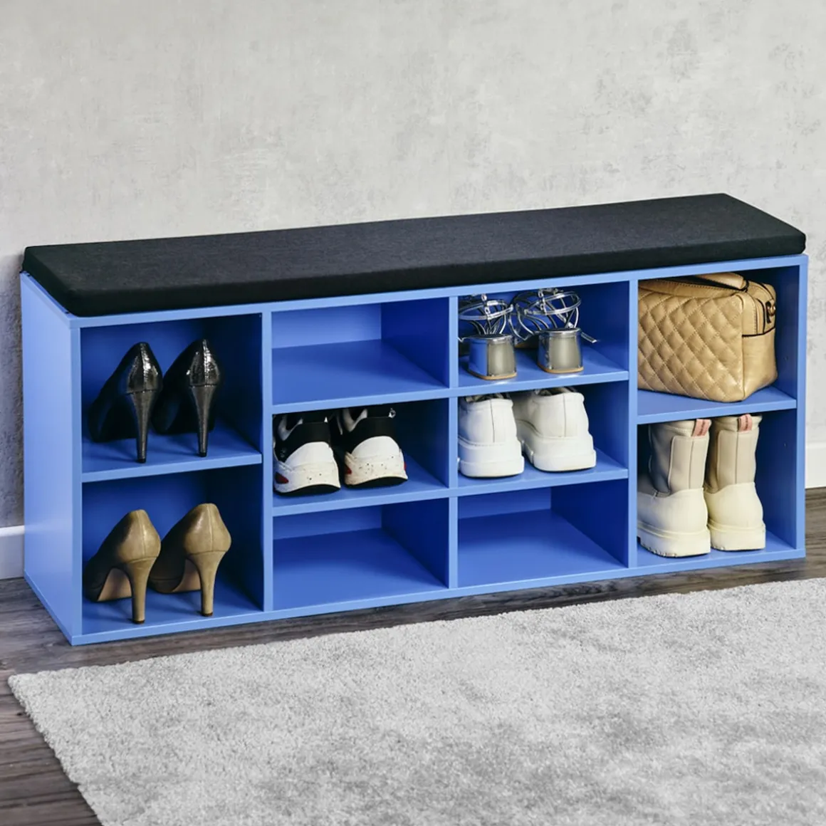 Schuhschrank mit Sitzkissen